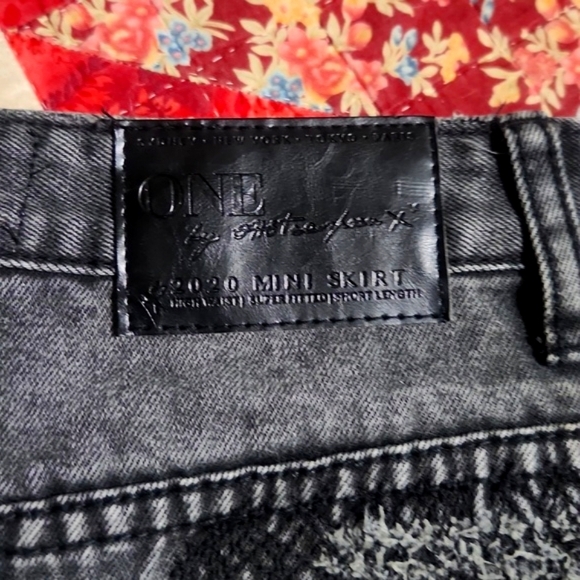 One teaspoon skirt size 28 - Picture 4 of 4